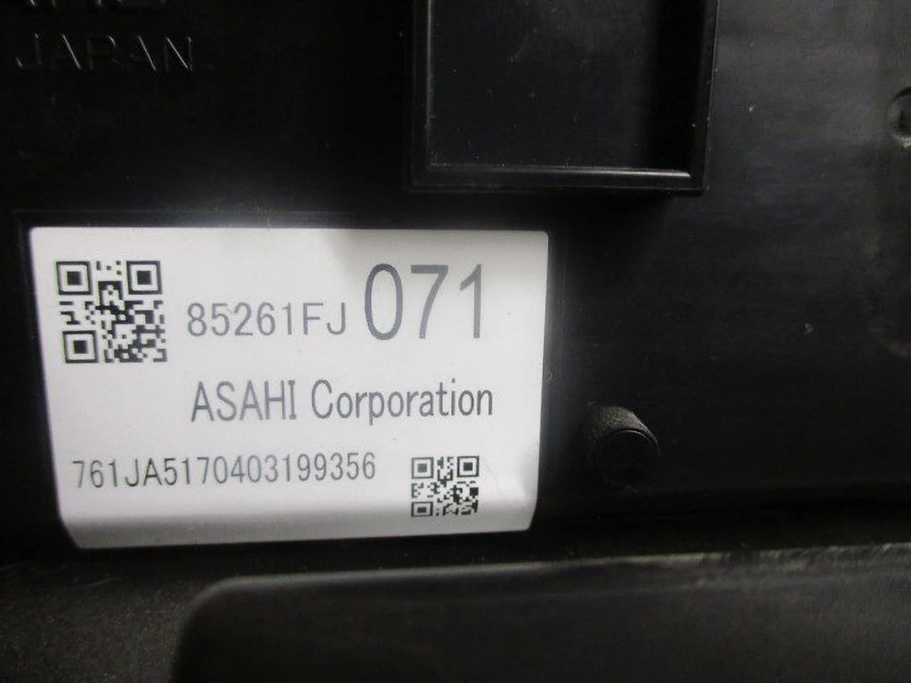Pre-Owned Subaru XV Crosstrek Impreza Dash Digital Clock & Temperature Display OEM LKQ T896281