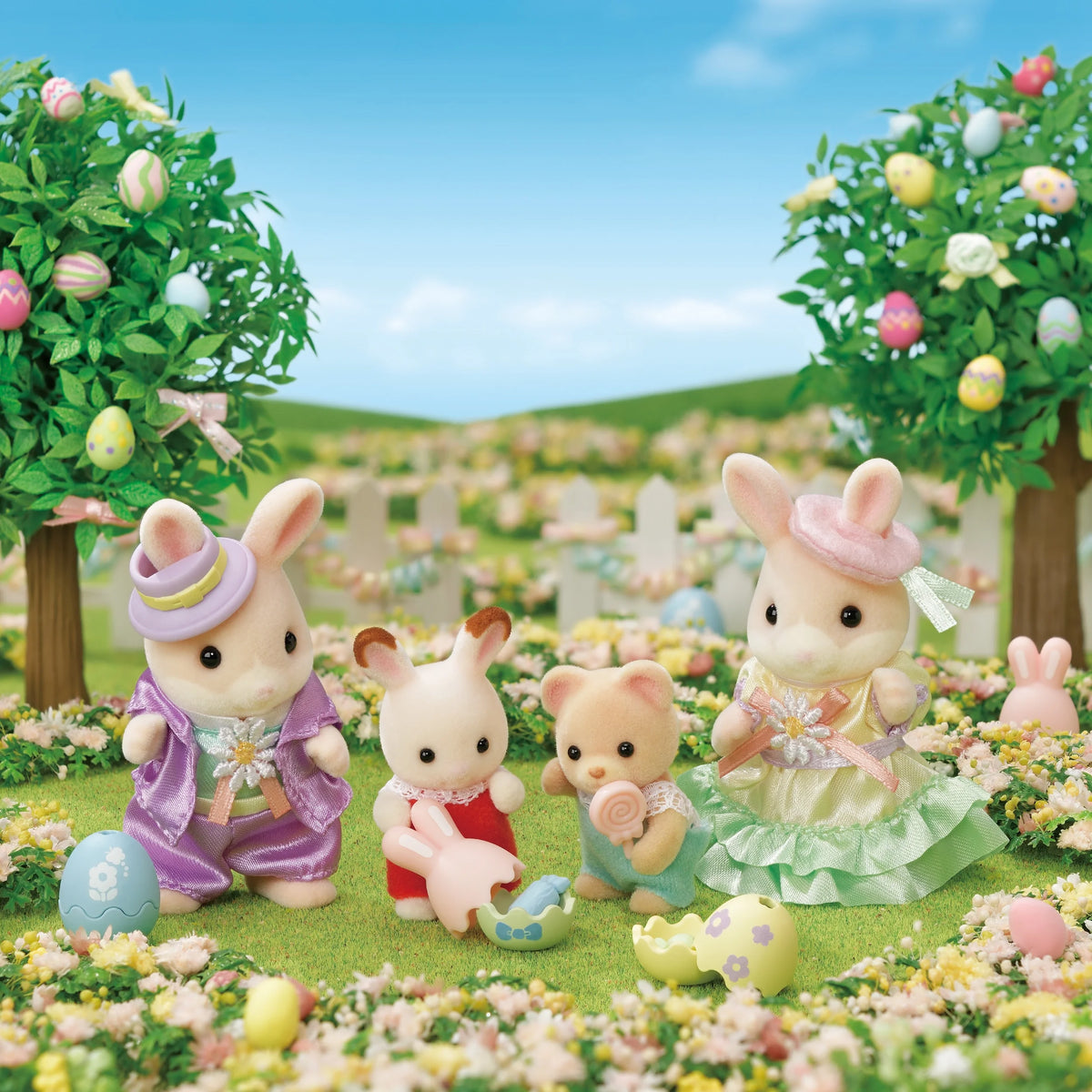 Easter Celebration Dollhouse Playset with 2 Collectible Figures and Accessories Y109433