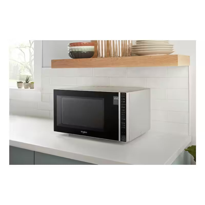1.1 cu. ft. Countertop Microwave in Silver Q920