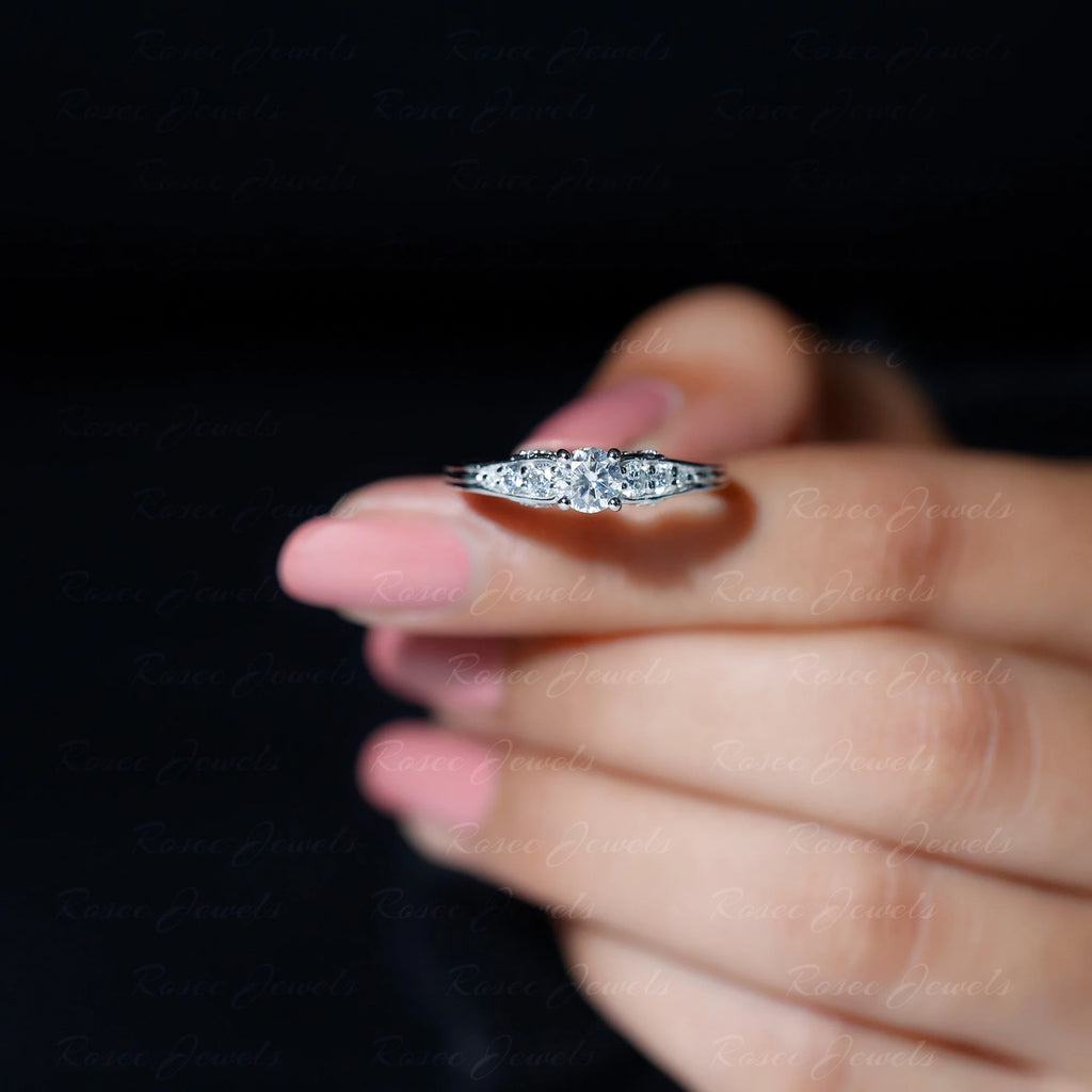 925 Sterling Silver Moissanite Solitaire Ring U207