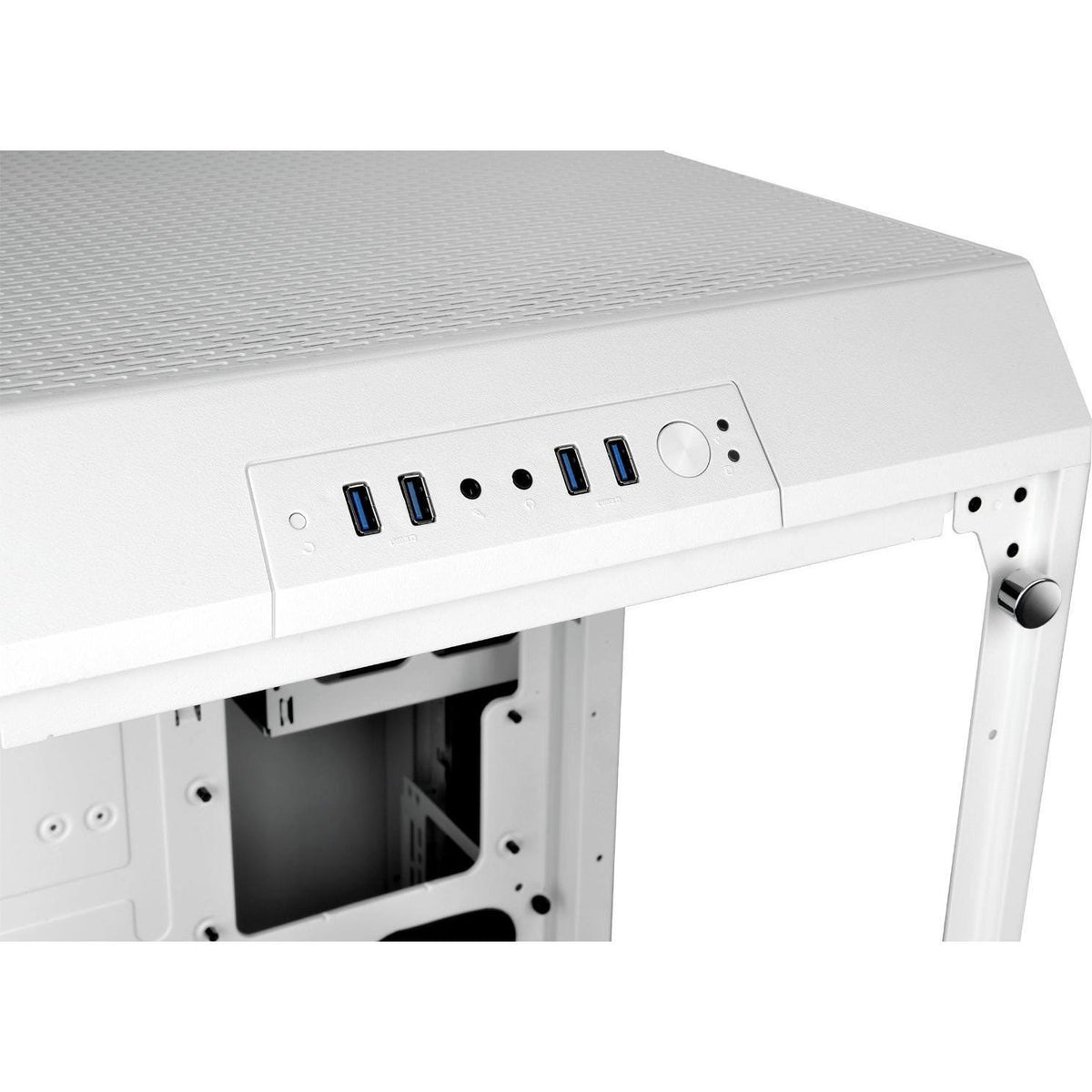 The Tower 900 Snow Case D802