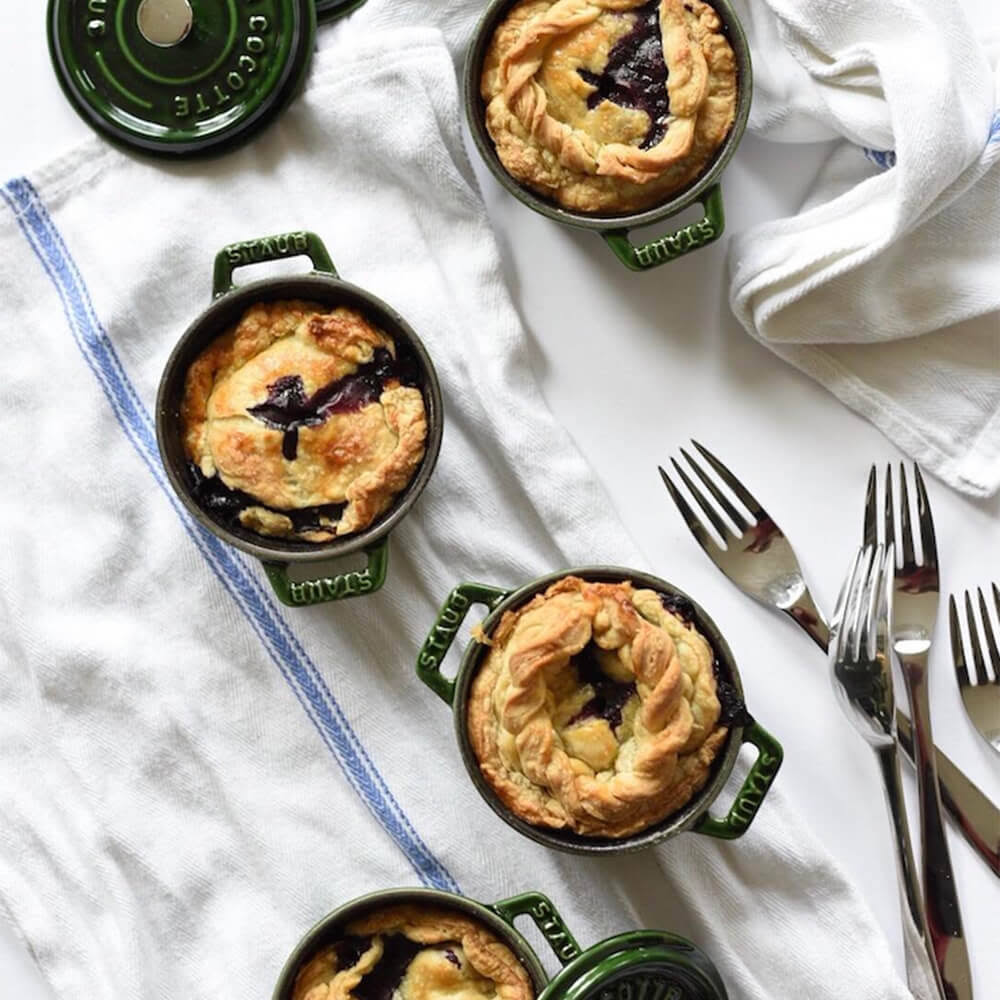 Matte Black Cast Iron Mini Round Cocotte X1049