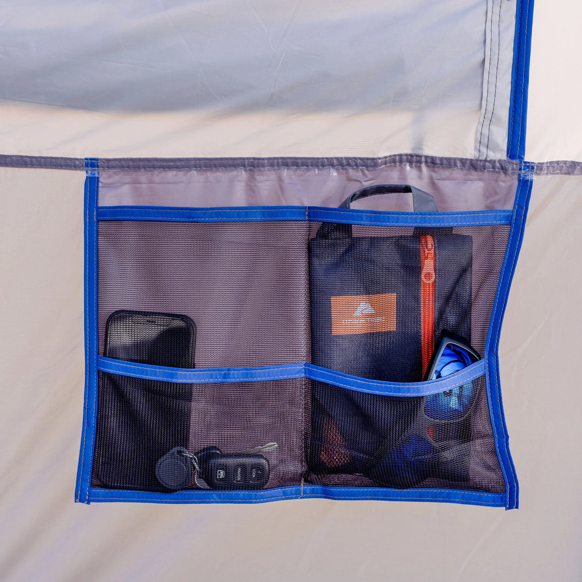 16-Person 3-Room Cabin Tent with 3 Entrances Z644497