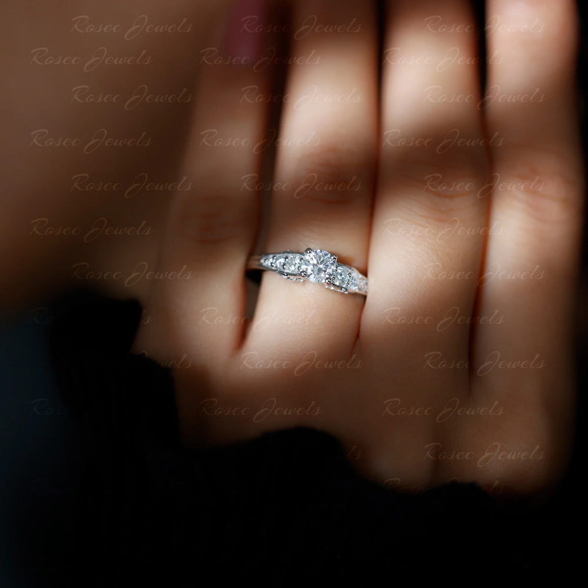 925 Sterling Silver Moissanite Solitaire Ring U207