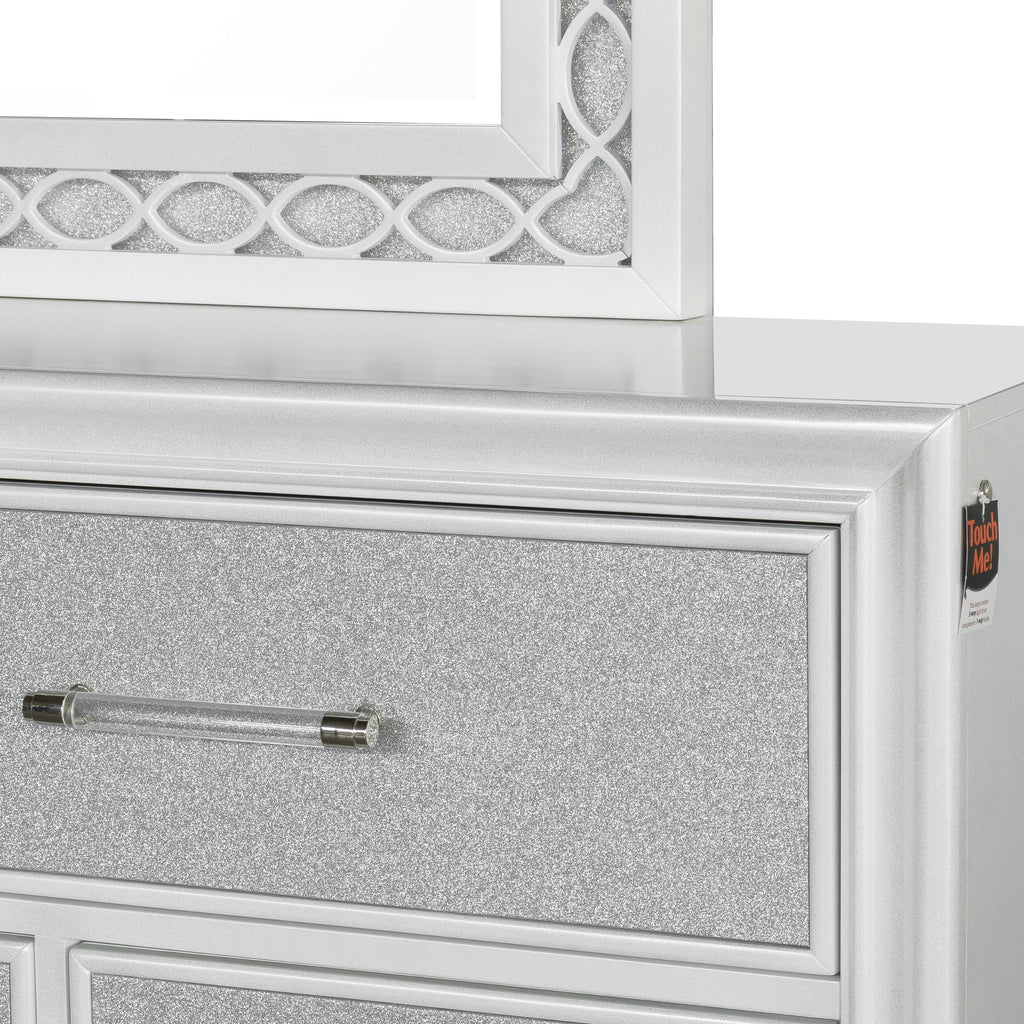 King 5-Piece Bedroom Set with LED Lights, Tufted Bed, Dresser, Mirror, and 2 Nightstands in Pearlized White L118700
