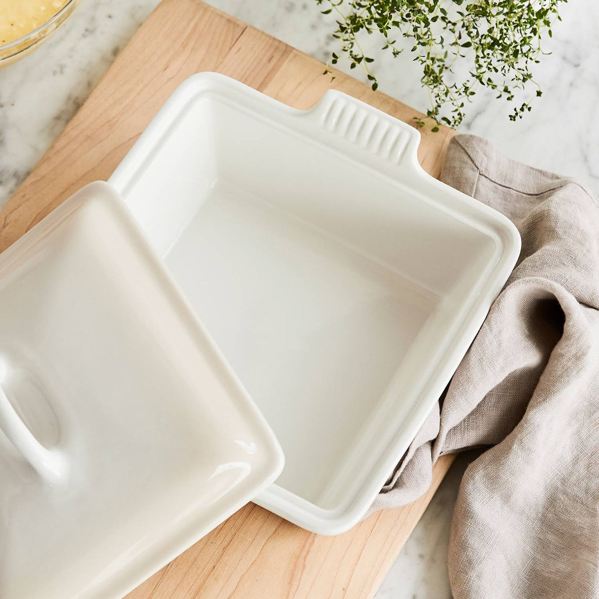 Square Covered Casserole Dish W818