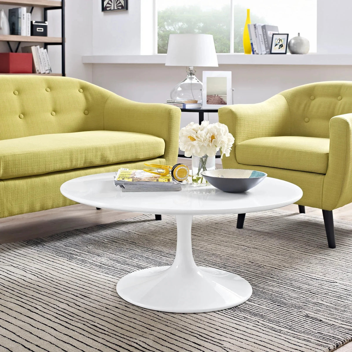 36" Round Wood Coffee Table in White E53047