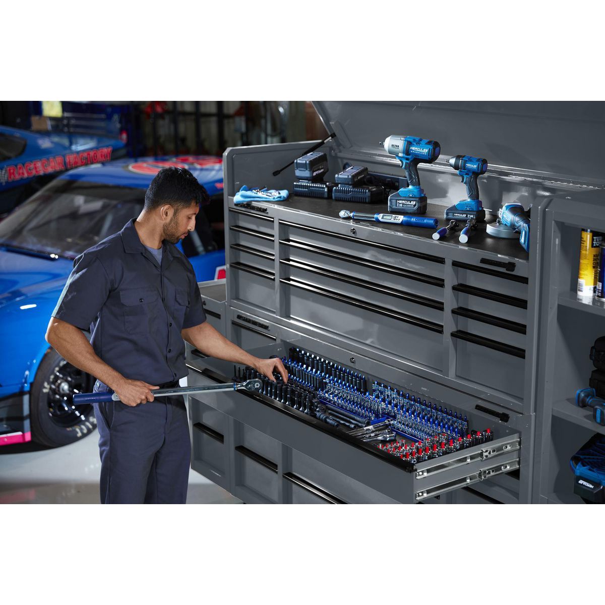 72 in. x 22 in. Slate Gray Triple-Bank Roll Cab W797