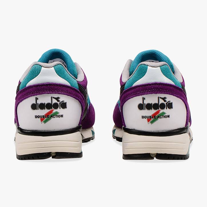 Whisper White/Purple N9002 Sneakers P553