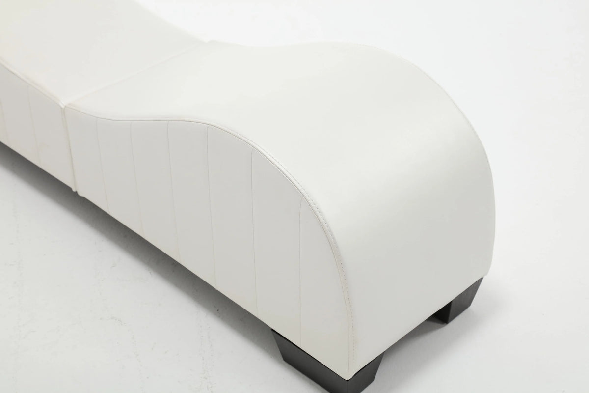 Faux Leather Curved Chaise Lounge Z728
